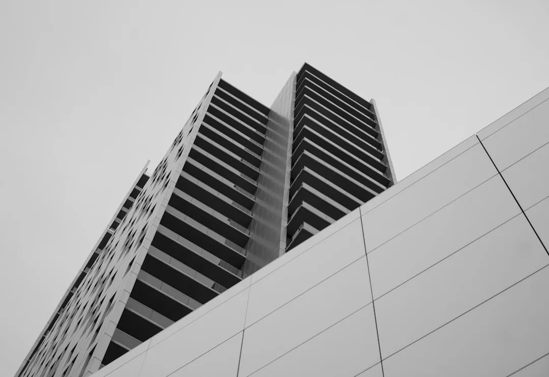 移动照明与应急灯在西南户外作业中的配置方案解析