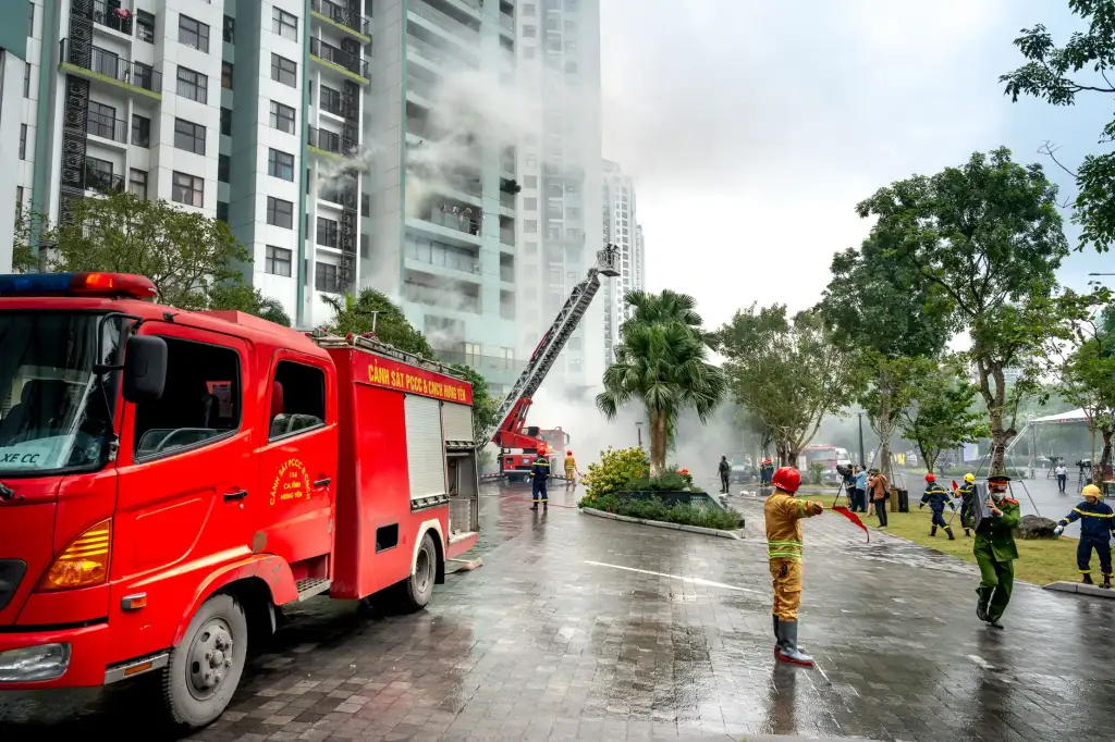 特种照明选购指南：防爆手电与应急灯适用场景详解