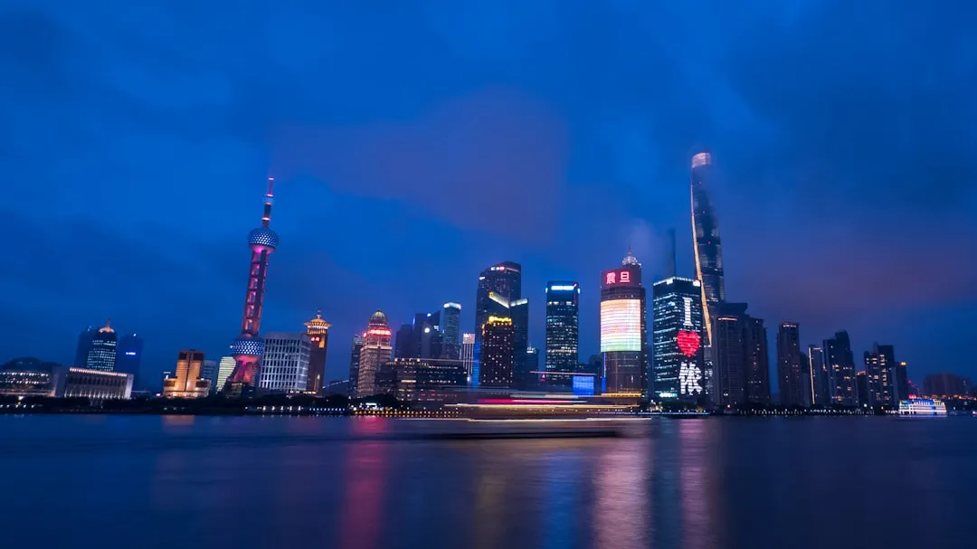 解析探照灯散热结构设计对防爆性能的关键影响